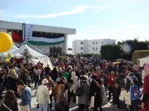 Des milliers de personnes des 5 continents tous les jours au FSM de Tunis